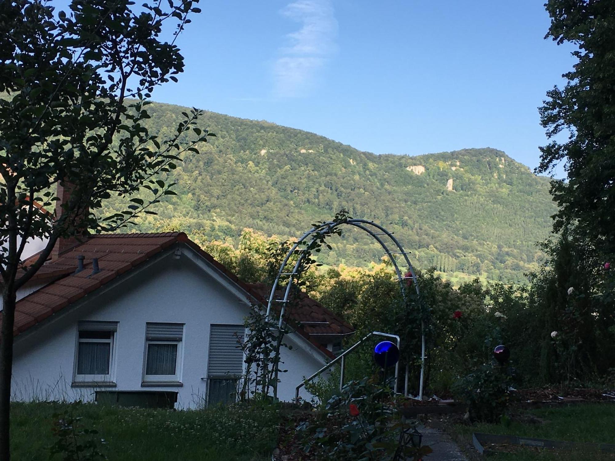 Haus Am Sonnenhuegel Appartement Bad Urach Buitenkant foto