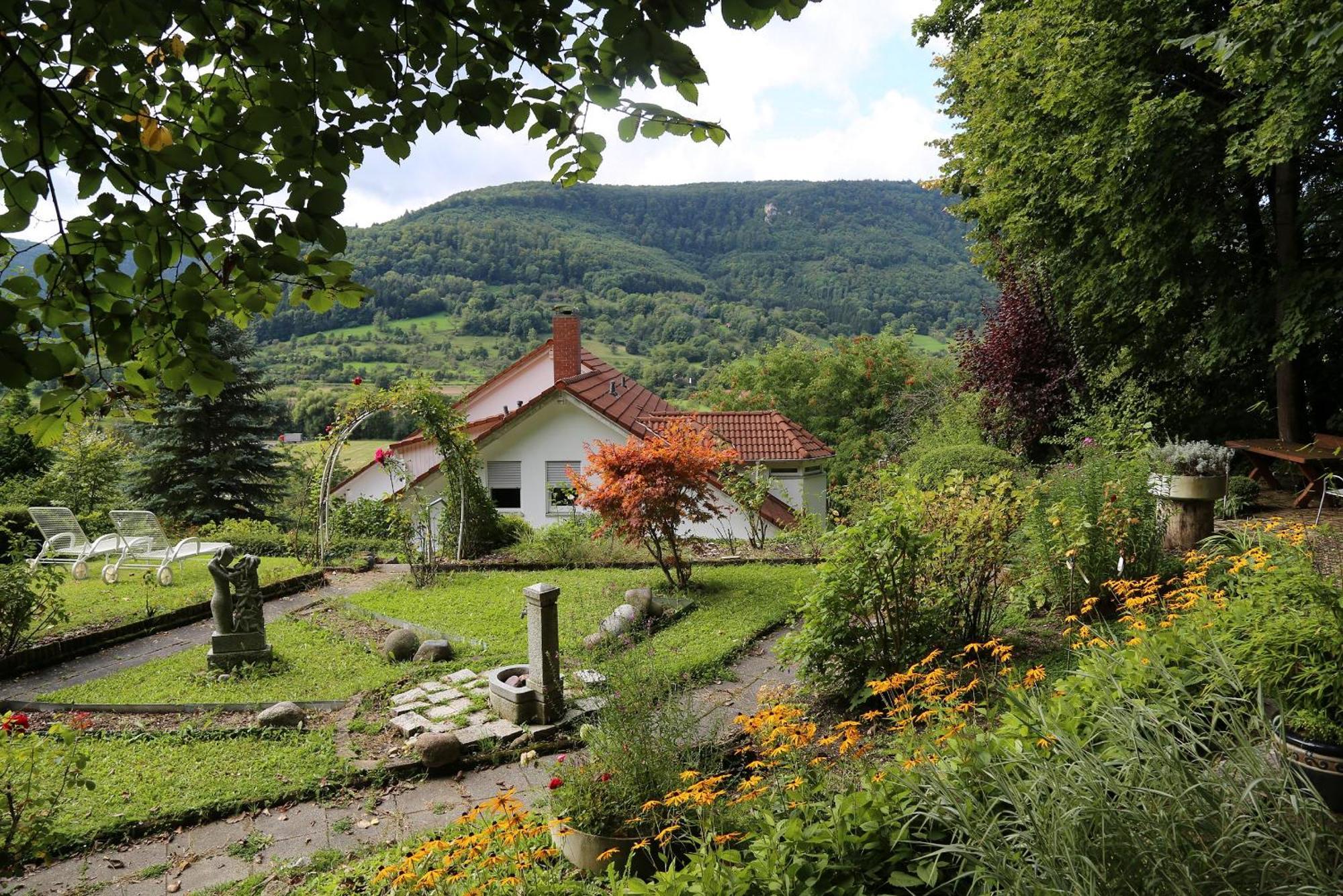 Haus Am Sonnenhuegel Appartement Bad Urach Buitenkant foto